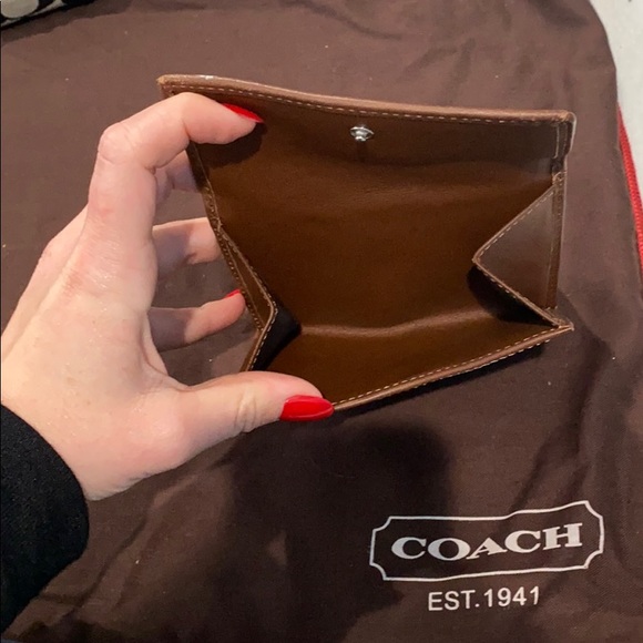 Coach brown monogram buckle wallet - Picture 3 of 4